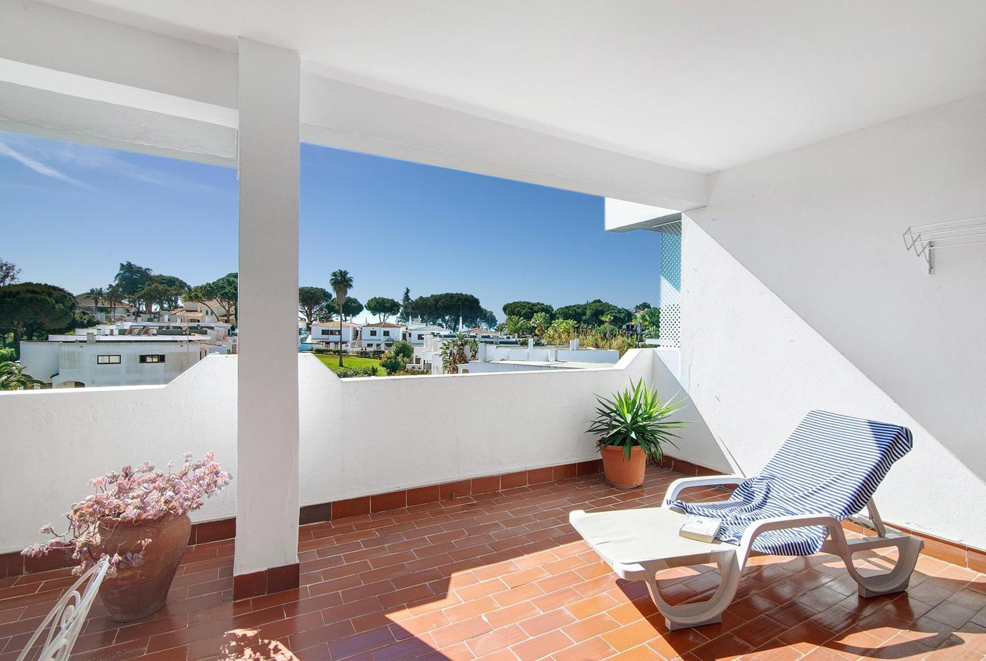 Ivone Apartment